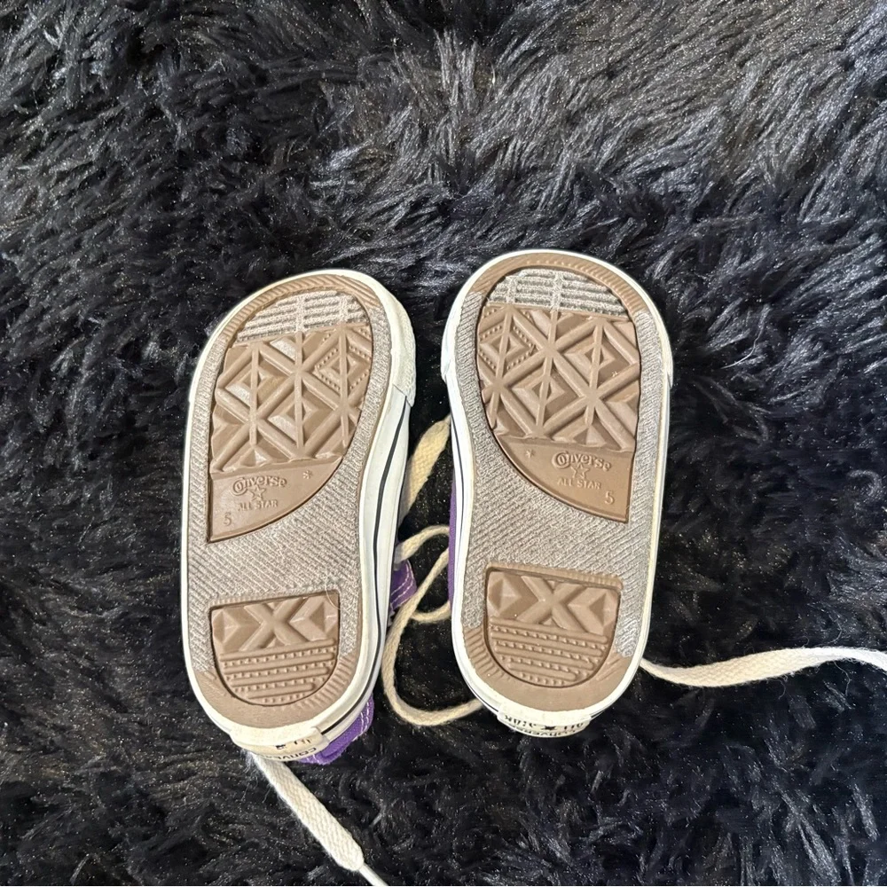 Converse Infant White and Purple Low-Top Sneaker - Picture 7 of 7